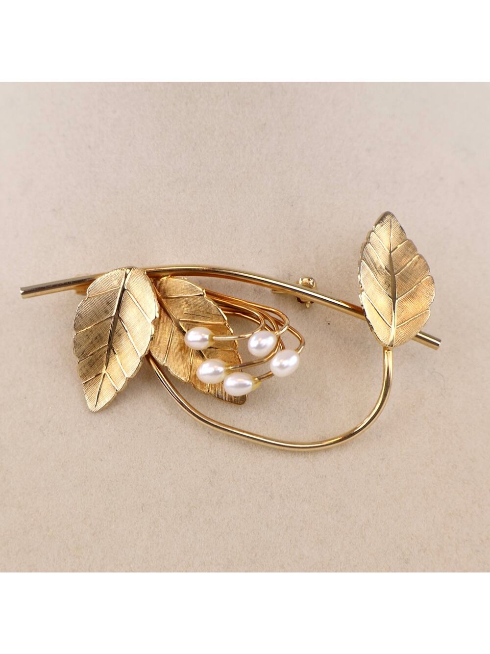 Vintage PPC 12K‎ Gold Filled Brooch Leaf Faux Pearl Princess Pride Pin 1950s
